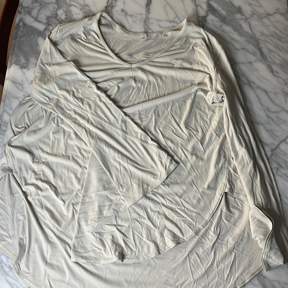 SOLD LULULEMON super soft lounge top long sleeve cream L large 10